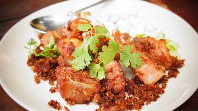 ซี่โครงแหนม 120บาท ที่ ร้านอาหาร ธารทองลอดจ์