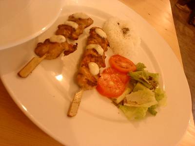 ร้านอาหาร REST-A-LONG