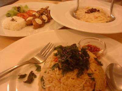 ร้านอาหาร REST-A-LONG