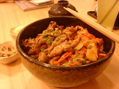 ข้าวหน้าเนื้อนิวซีแลนด์อันเลื่องลือนาม ที่ ร้านอาหาร Katsu King X Siam