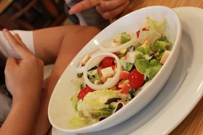 สลัดจ้า ที่ ร้านอาหาร Jeffer Steak Midtown Tower