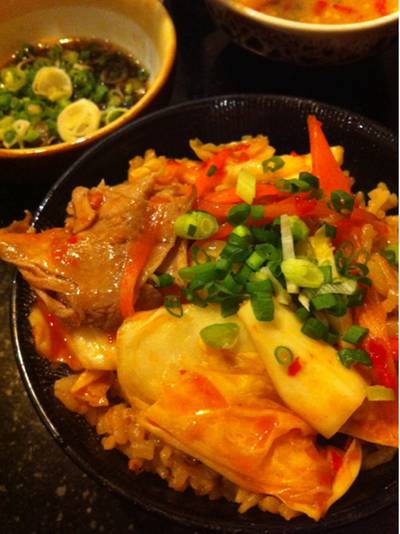 ร้านอาหาร Hachi Teppanyaki & Sushi