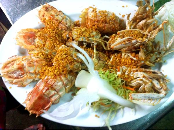 ร้านอาหาร บ้านกลางน้ำ 2