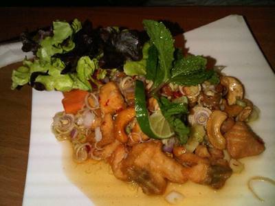 ร้านอาหาร Bug & Bee
