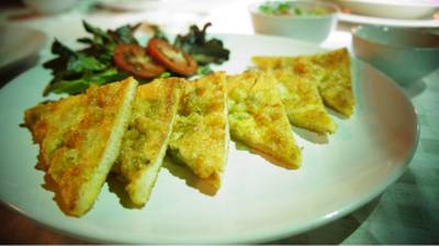 ขนมปังหน้าหมู 80บาท ที่ ร้านอาหาร สวนอาหารบ้านกังหัน