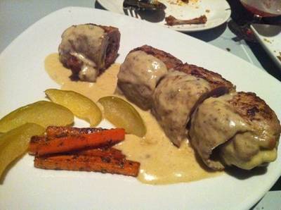 ร้านอาหาร Club 99 Restaurant and Bar