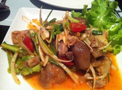 ร้านอาหาร Club 99 Restaurant and Bar