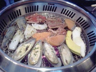 หอยตัวใหญ่มากคะ เนื้อก็นิ่ม ที่ ร้านอาหาร Nobu Shabu & Grill CDC