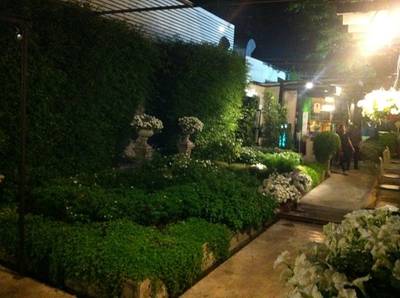 ร้านอาหาร Aree Alley