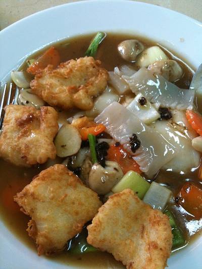 ราดหน้าปลาเต้าซี่ ที่ ร้านอาหาร ครัวราชาติ่มซำ ราดหน้าปลาเต้าซี่ ที่ ร้านอาหาร ครัวราชาติ่มซำ