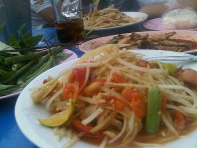 ร้านอาหาร ส้มตำช้างน้อย