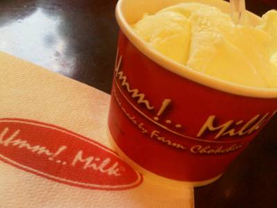 ร้านอาหาร umm!..milk ประสานมิตรพลาซ่า