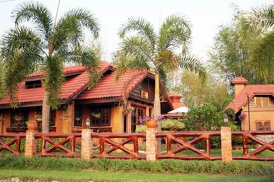 ร้านอาหาร บ้านสวนเศวตกมล ร้านอาหาร บ้านสวนเศวตกมล