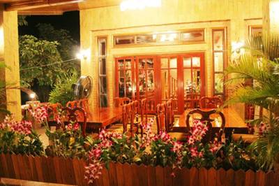 ร้านอาหาร บ้านสวนเศวตกมล ร้านอาหาร บ้านสวนเศวตกมล