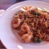 ข้าวผัดน้ำพริกกุ้งสด -->ไม่อร่อย เหมือนเอาอาหารกล่องมาอุ่นให้ทาน  ที่ ร้านอาหาร S&P The Circle