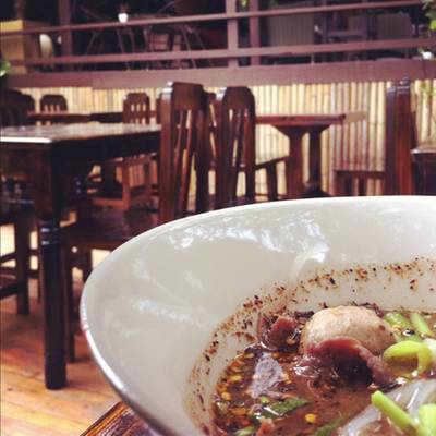 ร้านอาหาร ก๋วยเตี๋ยวเรือปากแดง