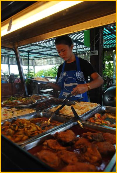 กับข้าวน่าทานมาก ๆ ที่ ร้านอาหาร Baan Ton Son