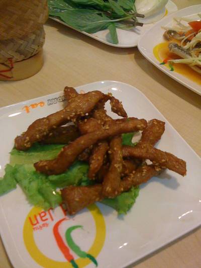หมูแดดเดียวทอด ที่ ร้านอาหาร Jad Jan จัดจ้าน CDC 