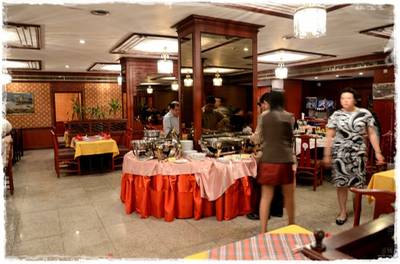 Great Wall  โรงแรมเอเชีย ที่ ร้านอาหาร The Great Wall Asia Hotel Bangkok