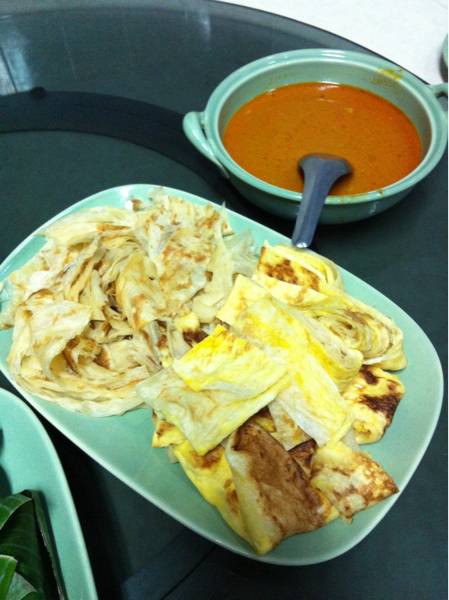 มีแบบธรรมดาและใส่ไข่  ที่ ร้านอาหาร สุมาตรา