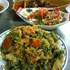 ปลารากกล้วยทอด กับ ยำผักรวม ที่ ร้านอาหาร ร้านอาหารลุงจ้อย
