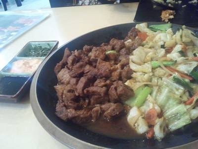 ชุดเสต็กเนื้อ ที่ ร้านอาหาร Torii Shabu and Japanese Restaurant