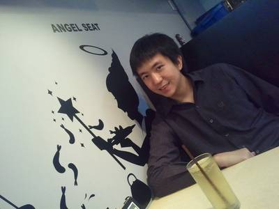 ถ่ายคู่กับมุมร้านสวยๆ ^^ ที่ ร้านอาหาร Torii Shabu and Japanese Restaurant