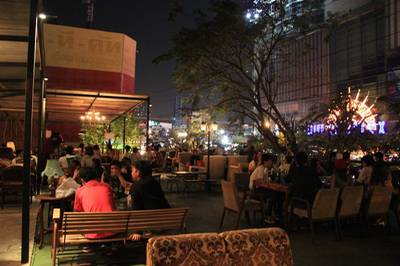 ชั้น 2 ที่ ร้านอาหาร เสวนาพาเพลิน (Sewana Paploen Cafe)