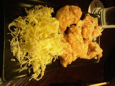 ไก่ทอด กรอบนอกนุ่มใน อร่อยมาก (75 บาท) ที่ ร้านอาหาร Chabuton Central Ladprao