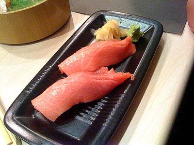 โอโทโระ ซูชิ ที่ ร้านอาหาร Mugendai Sushi & Tempura Bar