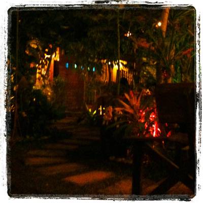 มืดนิดหน่อยนะครับ ที่ ร้านอาหาร แซ่บในซอย