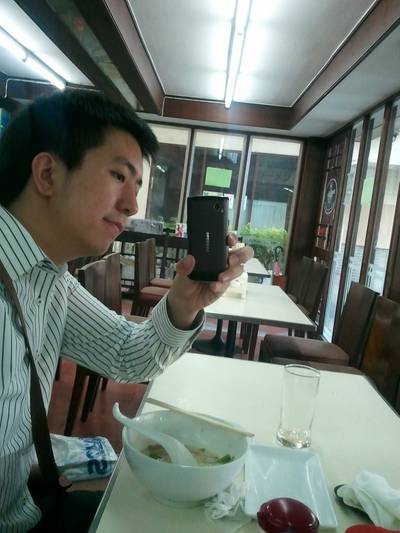 ถ่ายซักหน่อย >..< ที่ ร้านอาหาร Grand Ramen