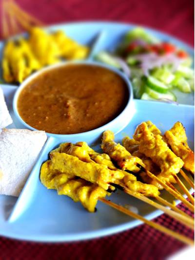 ร้านอาหาร พิณทองเรือนแพกุ้งเผา