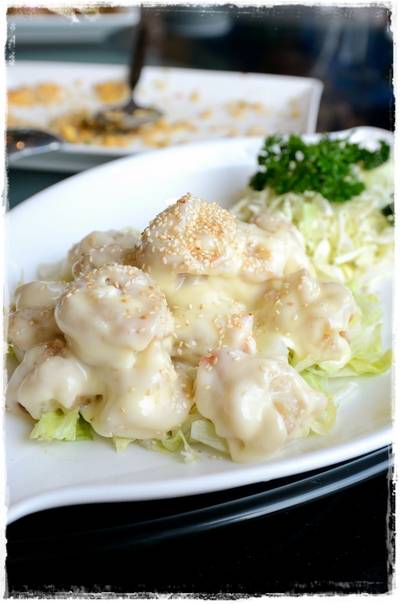 กุ้งทอดสลัดครีม 700 บาท + 10% ที่ ร้านอาหาร Royal Kitchen Terminal 21