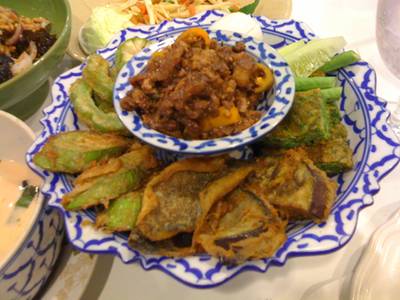 ชุดน้ำพริกมะขาม ที่ ร้านอาหาร สวัสดีบางกอก
