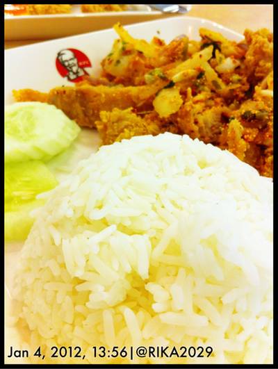 ข้าวยำไก่แซ่บ!✌ เมนูโปรดสำหรับร้านนี้! ที่ ร้านอาหาร KFC บิ๊๊กซี เอ็กตร้าลาดพร้าว ข้าวยำไก่แซ่บ!✌ เมนูโปรดสำหรับร้านนี้! ที่ ร้านอาหาร KFC บิ๊๊กซี เอ็กตร้าลาดพร้าว