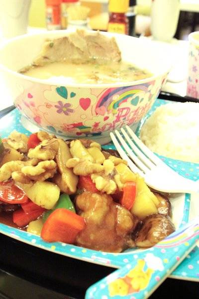 Kids Menu ข้าวกับสะโพกไก่ทอดผัดเปรี้ยวหวาน ที่ ร้านอาหาร Dotonbori Ramen The Crystal Park