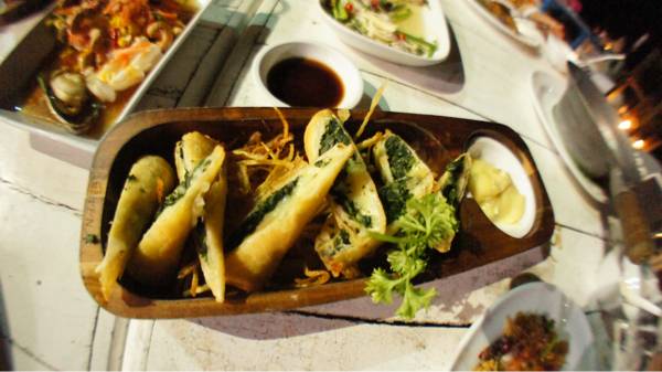 ร้านอาหาร The View Beach Bar And Restaurant