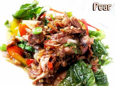 ขาหมูผัดกะเพรา ที่ ร้านอาหาร The Anna Restaurant & Art Gallery
