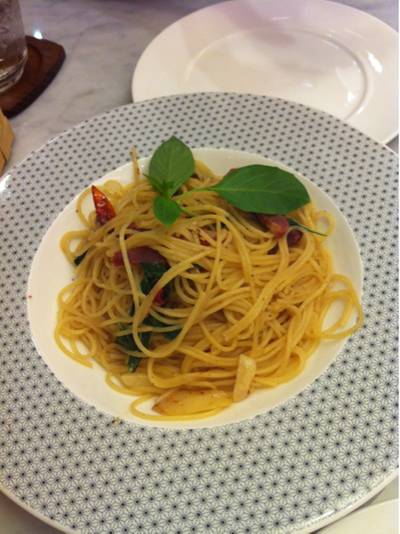ร้านอาหาร On the table tokyo café Central World