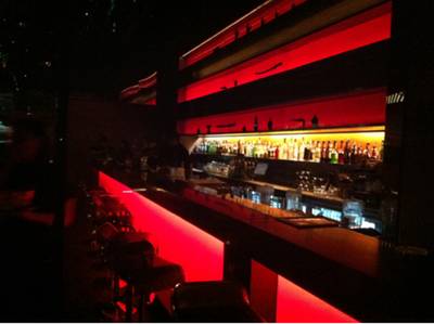 ร้านอาหาร Long Table