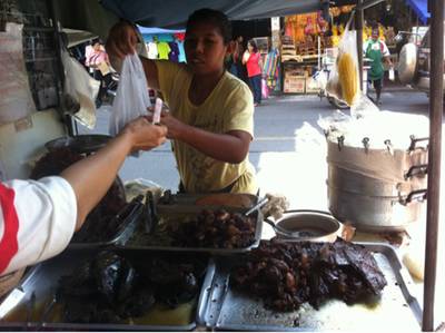 ร้านอาหาร เนื้อทอดป้าอ้วน (เจ้าเก่า) ร้านอาหาร เนื้อทอดป้าอ้วน (เจ้าเก่า)