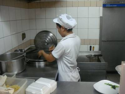 สั่งละรอ ที่ ร้านอาหาร นู้ดเดิ้ล การ์เด้น Big-C Extra รัชดา