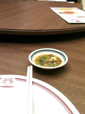 อันนี้น้ำจิ้มซีฟู๊ดของเค้า แซ่บดีค่ะ ที่ ร้านอาหาร สมบูรณ์โภชนา อุดมสุข