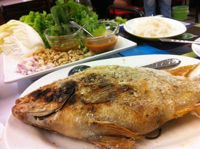 ซาวมาย ที่ ร้านอาหาร ซาวมาย (Sao Mai)