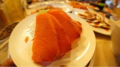 แซลมอล ที่ ร้านอาหาร Giants Yakiniku