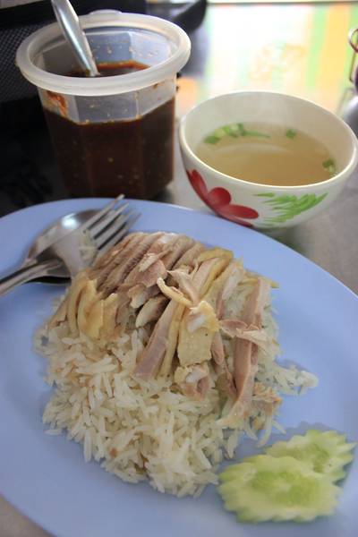 ข้าวมันไก่เบตง ที่ ร้านอาหาร ก๋วยเตี๋ยวเบตง