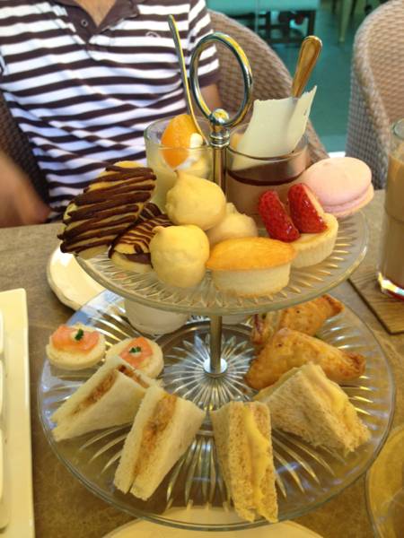 Afternoon tea set ที่ ร้านอาหาร Buttercup