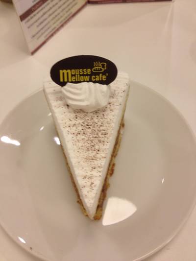 Mousse chocolate cake พอเข้าปากก็ละลายไปเลย ที่ ร้านอาหาร Mousse Mellow Cafe