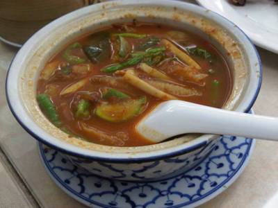 แกงป่าปลาเห็ดโคน 100บาท ที่ ร้านอาหาร สวนกุหลาบ